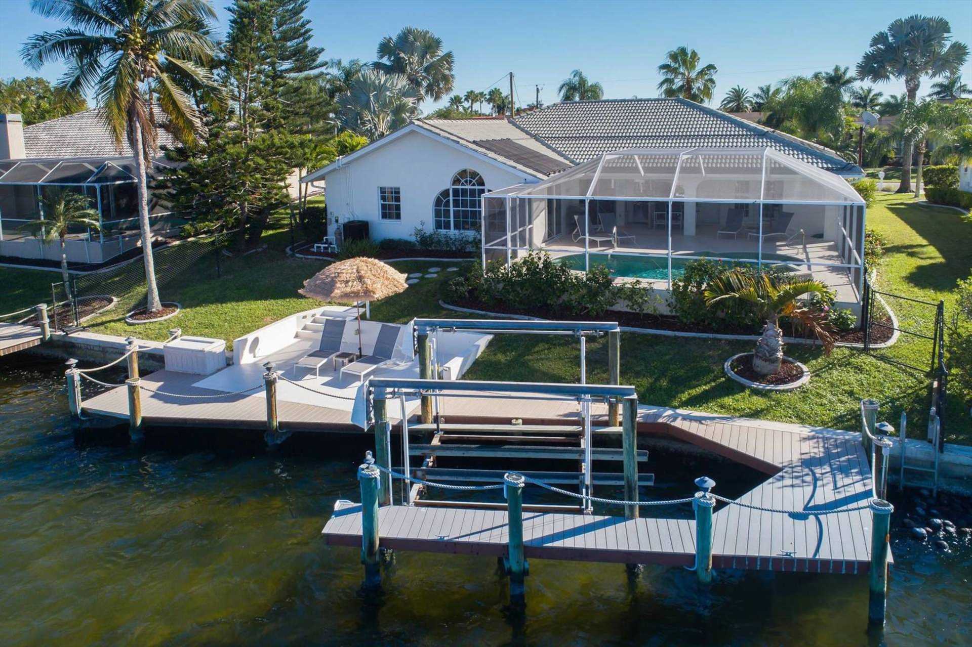 Villa Melima Stylishly Furnished Lakefront Home with Gulf Access in